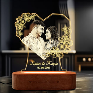 Hearty Personalized Photo Lamp Gift: Personalized acrylic LED lamp with engraved photo