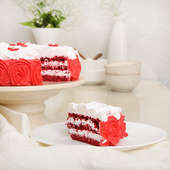 Hearty Red Velvet Wedding Day Cake