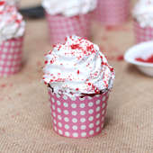 vanilla flavour red velvet cupcakes