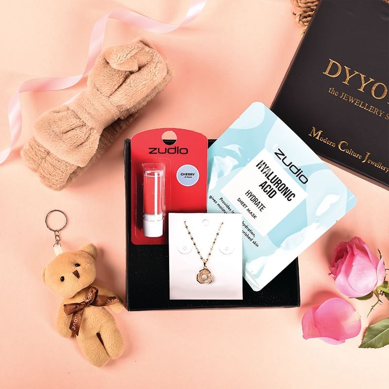 Her Valentine Glow Hamper
