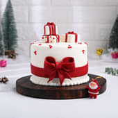 Holiday Elegance Christmas Cake