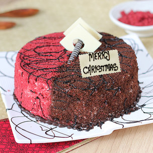 Chocolate Red Velvet Cake For Christmas Celebration