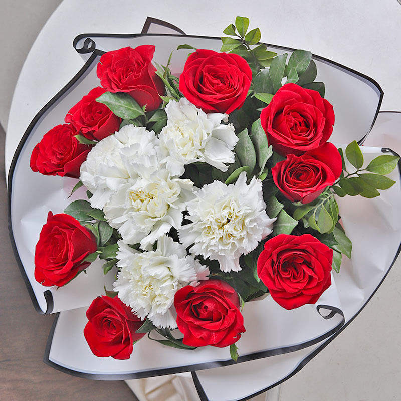 Front View of Christmas Flowers Set