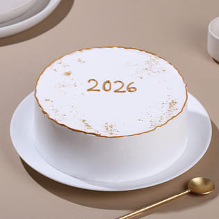 Pastel Hues New Year Cake: Themed cake for new year