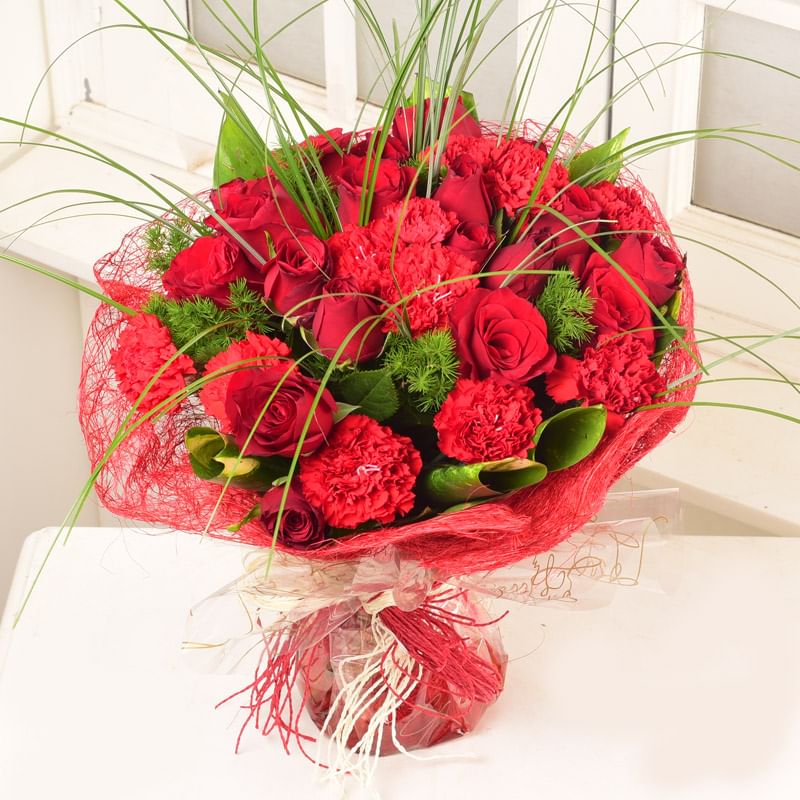 Roses and Carnations - Hues of Romance