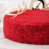 Send Round Shaped Red Velvet Cake
