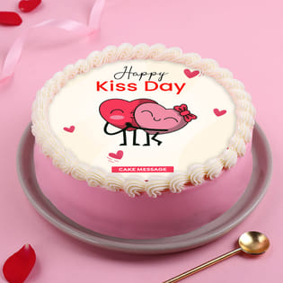 Couple Hearts Kiss Day Cake