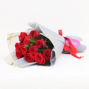 Bold Red Roses Bouquet