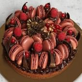 Macarons N Berries Chocolate Tart Cake