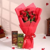 Stuning Red roses With Chocolates