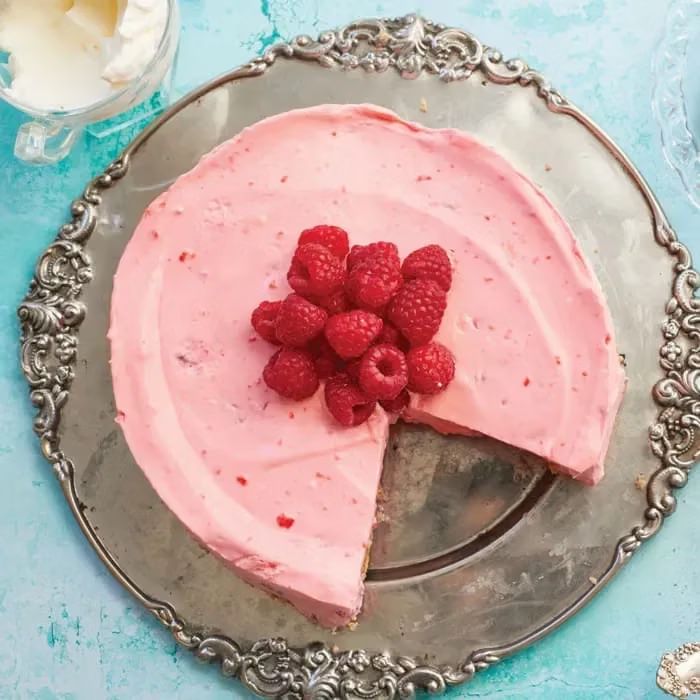 Blush Raspberry Cake