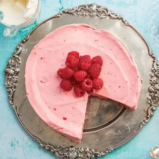 Blush Raspberry Cake
