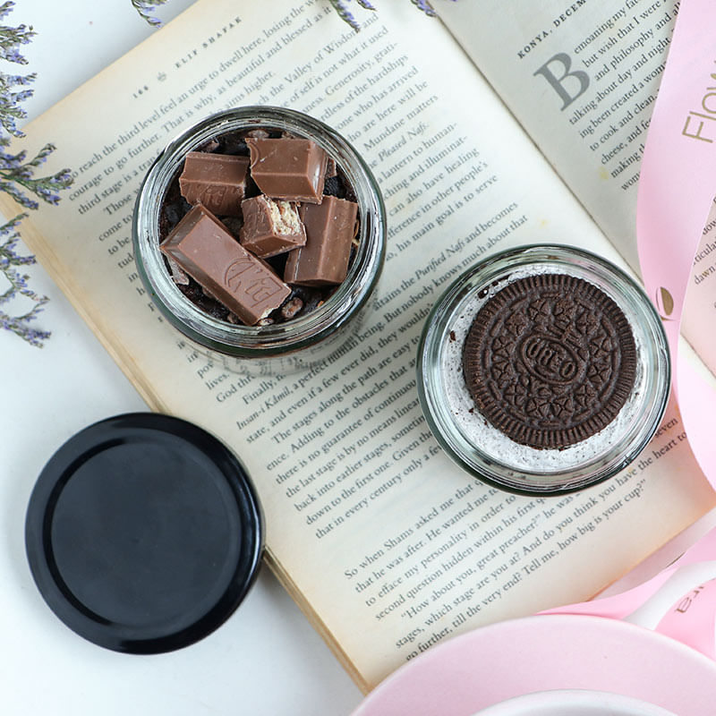 Kit and Oreo Jar Cake, Same Day Jar Cake Delivery