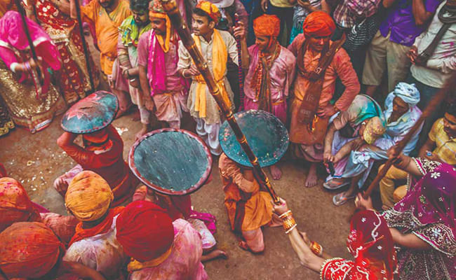 Lathmar Holi - The fusion of Colors and Traditions