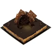 Glossy Ganache Chocolate Cake