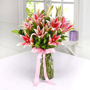Order Lily Glass Vase Leisure Gift for Valentine