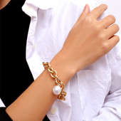 Linked Chain Pearl n Gold Bracelet