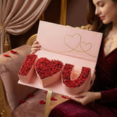 Love Confession With Red Gypsos