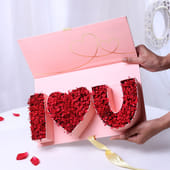 Love Confession With Red Gypsos