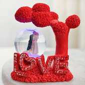 Love Couple Showpiece Gift Online For Valentines Day