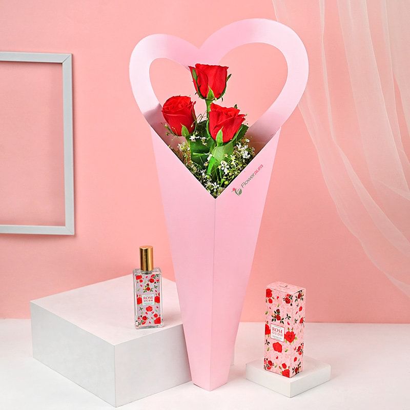 Love In A Sleeve: Flower Combo Online