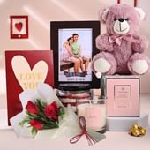 Love Lit N Delight With Roses