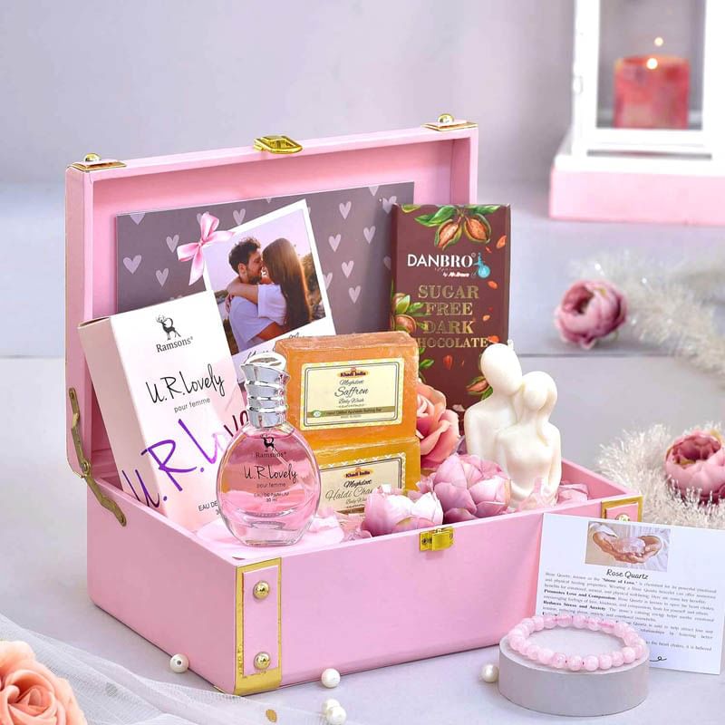 Love N Luxury Valentine Hamper