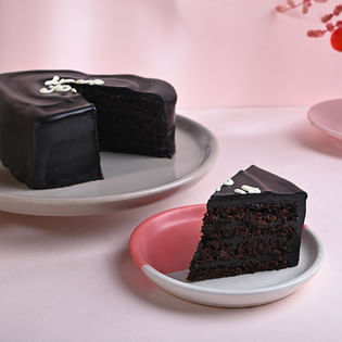 Slice View Love You Chocolate Truffle Cake