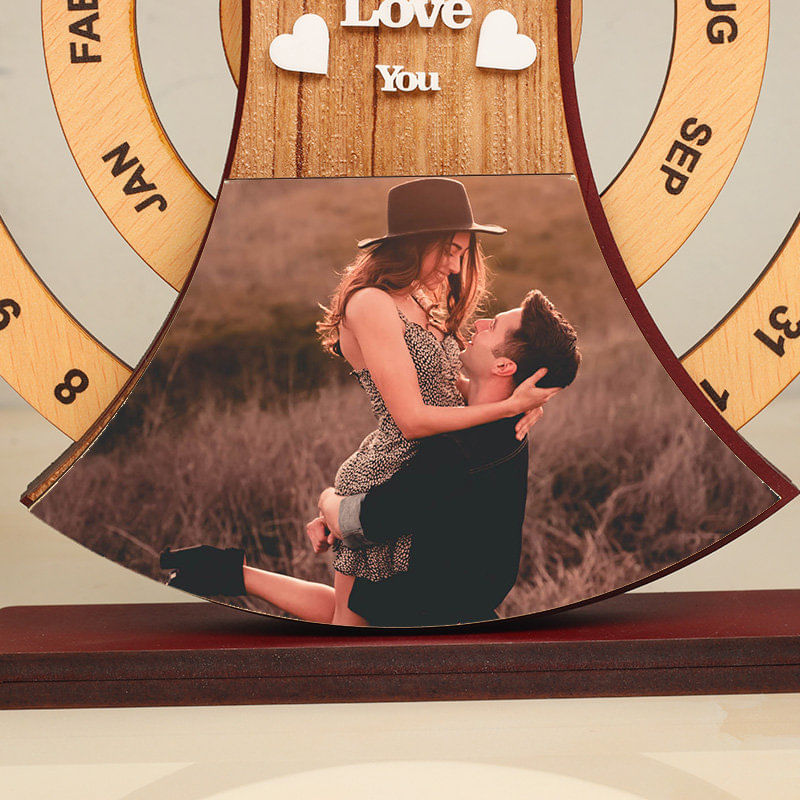 Lovebirds Table Piece - Desktop Photo Calendar Gift for Anniversary