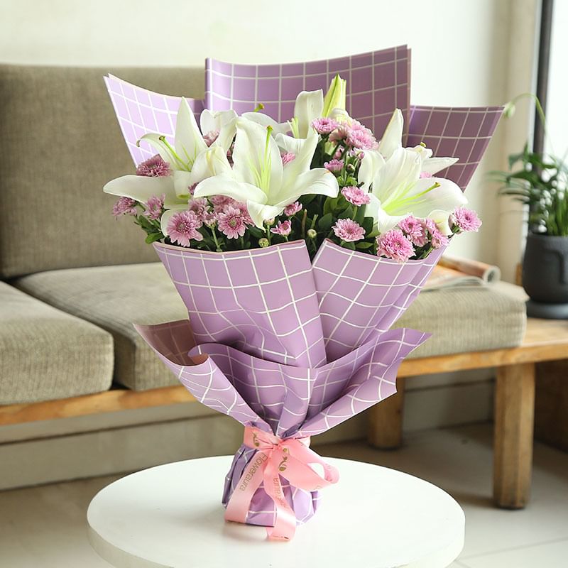 Buy Lovely Lilies Bouquet Online