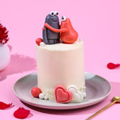 Lovey Dovey Hug Day Cake