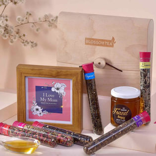Loving Mom Photoframe With Honey N Tea Wooden Purse Corp
