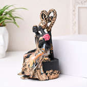 Side view of Madly In Love Couple Figurine