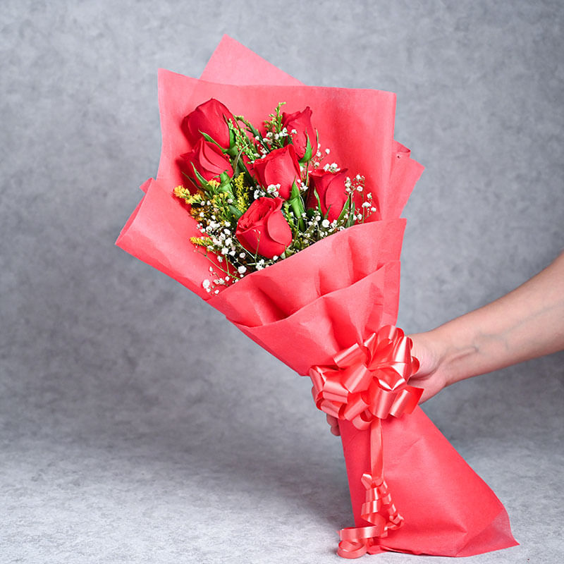 Bunch of 6 Red Roses