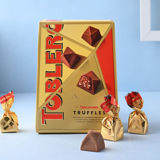 Send Mauli Rakhi With Toblerone Chocolate to UK