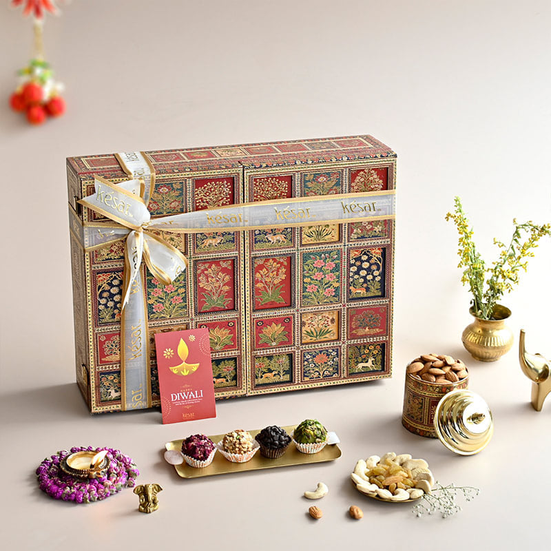 Mithai N Nuts Grand Diwali Hamper
