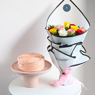 Mixed Roses With Delicious Strawberry Cake