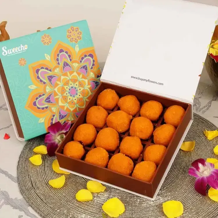 Motichoor Ladoos Gift Box