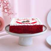 Valentine personalised cake