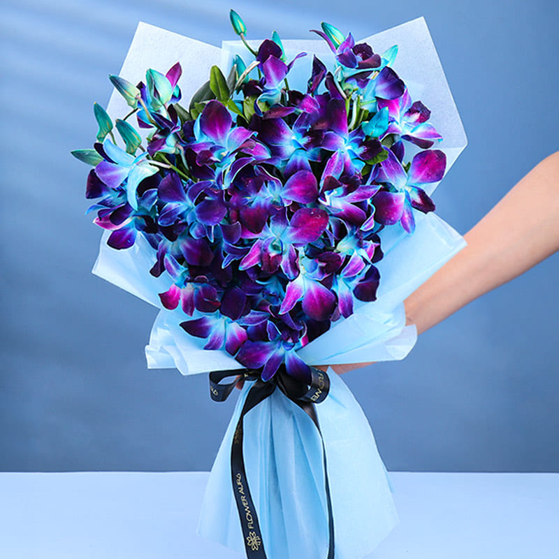 Mystic Orchids N Cake Combo