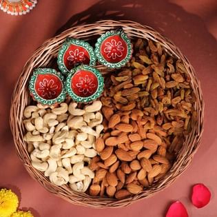 Nuts N Diyas Festive Basket