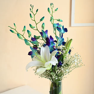 Orchids And Lily Bouquet - Flower delivery online