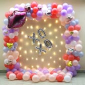 Dreamy Xoxo Kiss Balloon Decor