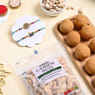 Peacock Charm Rakhi Duo With Ladoos N Cashews
