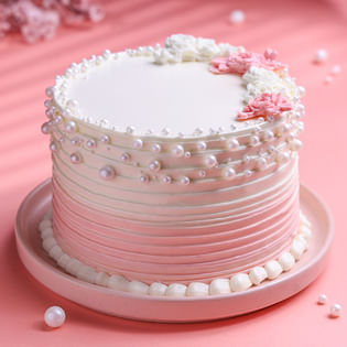 Pearl Blush Pastel Cake