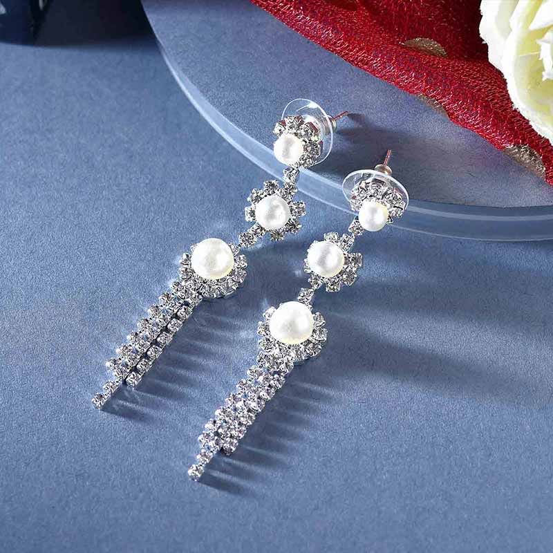 Pearl V Necklace with earring