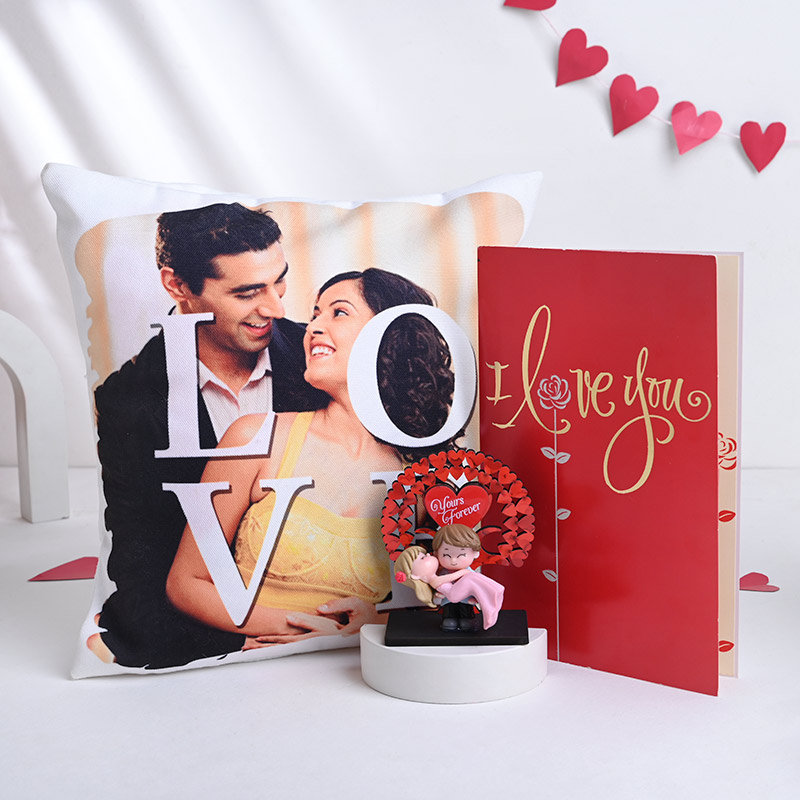Valentine Personalised Cushion With Showpiece N Greeting Card