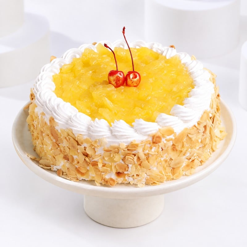 Pineapple Cake With Yellow Bouquet