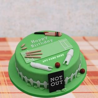Pitch Perfect Cricket Fondant Cake