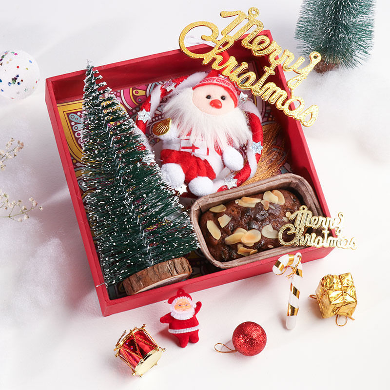 Plum Cake N Xmas Decor Hamper